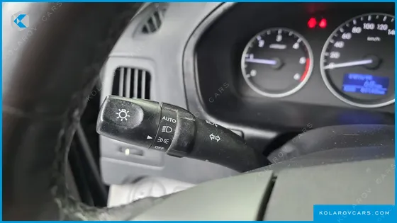 HYUNDAI STAREX 3-SEATER VAN