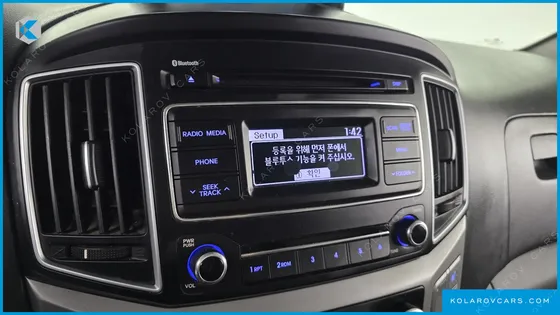 HYUNDAI STAREX 3-SEATER VAN