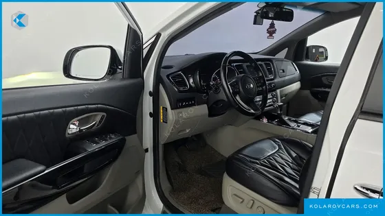 KIA CARNIVAL 9-SEATER NOBLESSE SPECIAL