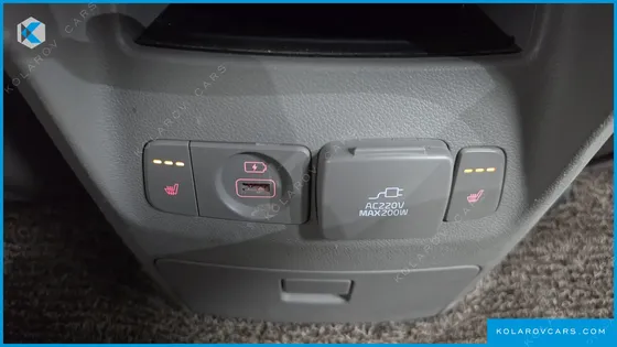 KIA CARNIVAL 9-SEATER NOBLESSE SPECIAL