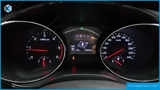 KIA CARNIVAL 9-SEATER NOBLESSE