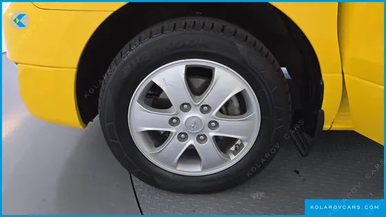 HYUNDAI STAREX 4WD GUARD CAR OF CHIDREN