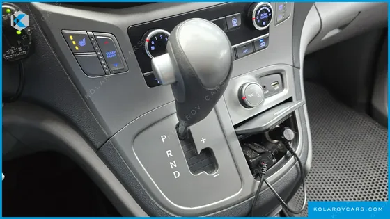 HYUNDAI STAREX 4WD GUARD CAR OF CHIDREN