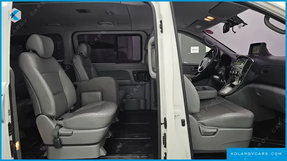HYUNDAI STAREX 12-SEATER WAGON