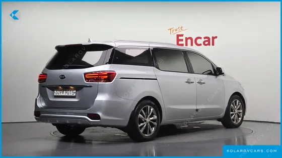 KIA CARNIVAL GASOLINE 9-SEATER NOBLESSE