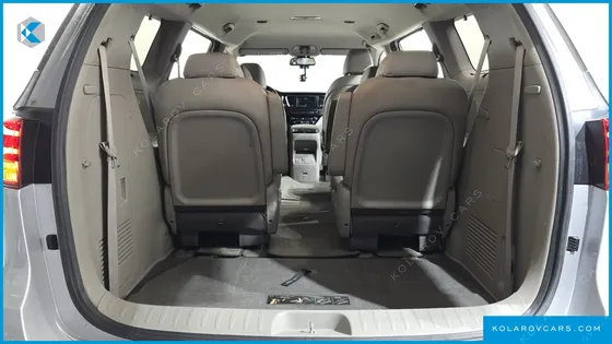 KIA CARNIVAL GASOLINE 9-SEATER NOBLESSE