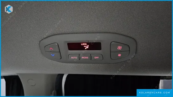 KIA CARNIVAL 9-SEATER LUXURY