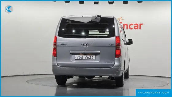 HYUNDAI STAREX 3-SEATER VAN