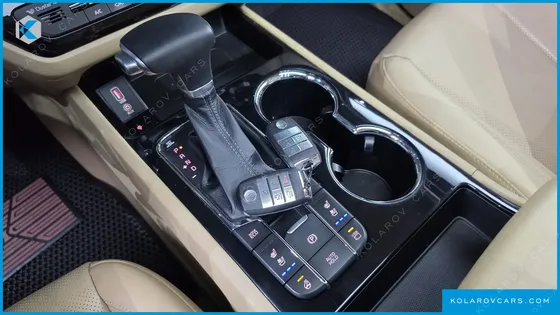 KIA CARNIVAL GASOLINE 9-SEATER NOBLESSE SPECIAL