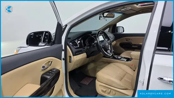 KIA CARNIVAL GASOLINE 9-SEATER NOBLESSE SPECIAL