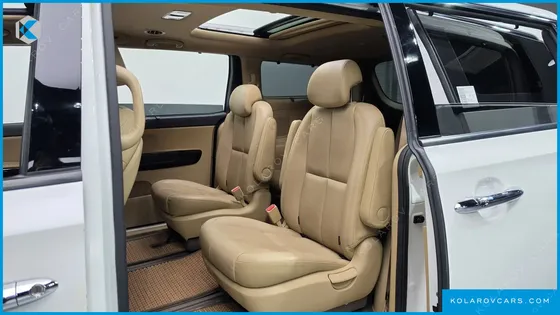 KIA CARNIVAL GASOLINE 9-SEATER NOBLESSE SPECIAL