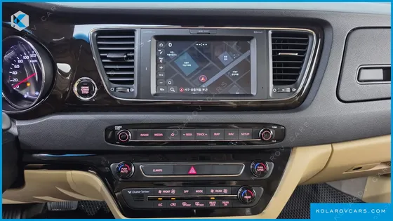 KIA CARNIVAL GASOLINE 9-SEATER NOBLESSE SPECIAL