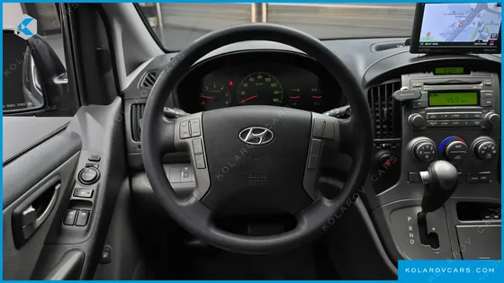 HYUNDAI STAREX 12-SEATER WAGON