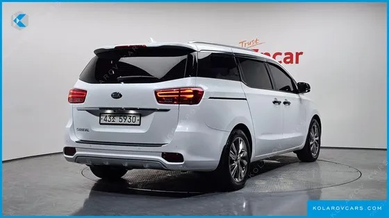 KIA CARNIVAL 9-SEATER PRSTIGE