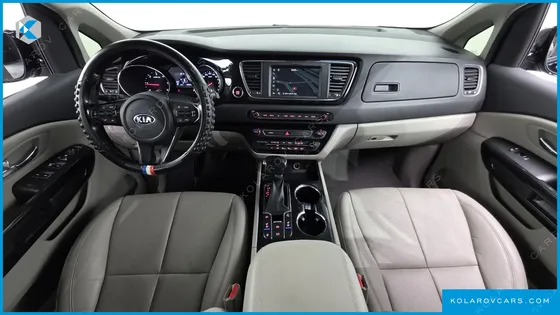 KIA CARNIVAL 9-SEATER NOBLESSE
