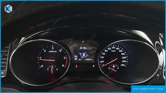 KIA CARNIVAL 9-SEATER NOBLESSE