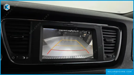 KIA CARNIVAL 9-SEATER NOBLESSE
