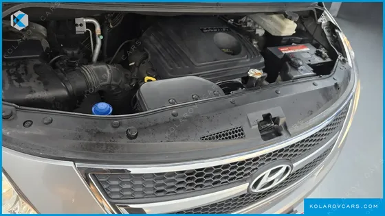 HYUNDAI STAREX 12-SEATER WAGON