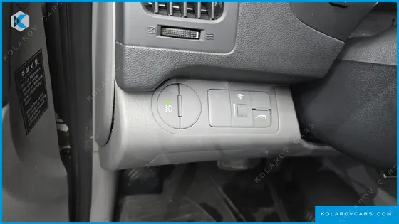 HYUNDAI STAREX 12-SEATER WAGON