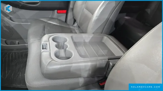 HYUNDAI STAREX 12-SEATER WAGON