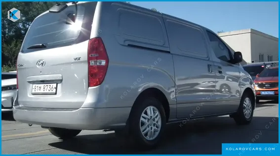 HYUNDAI STAREX 3-SEATER VAN