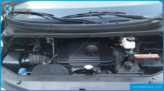 HYUNDAI STAREX 3-SEATER VAN
