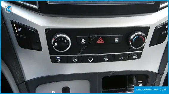 HYUNDAI STAREX 3-SEATER VAN