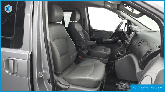 HYUNDAI STAREX 11-SEATER WAGON