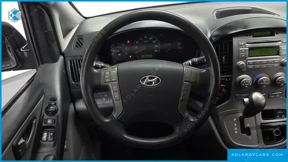 HYUNDAI STAREX 11-SEATER WAGON