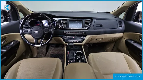 KIA CARNIVAL GASOLINE 9-SEATER PRESTIGE
