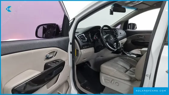 KIA CARNIVAL 7-SEATER LIMOUSINE