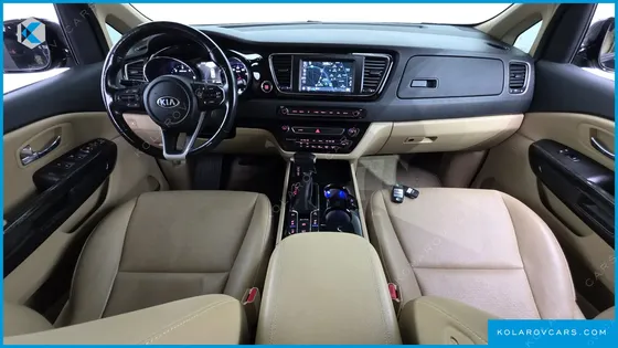 KIA CARNIVAL 11-SEATER HI-LIMOUSINE