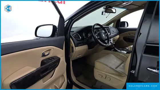 KIA CARNIVAL 11-SEATER HI-LIMOUSINE
