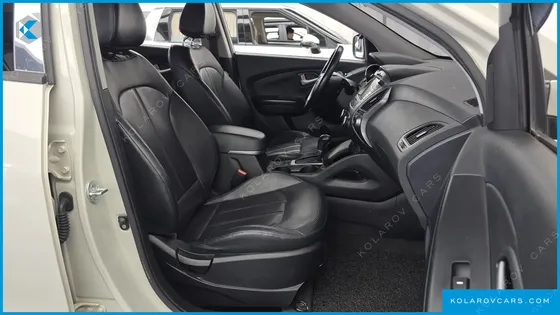 HYUNDAI TUCSON DIESEL(E-VGT) 4WD