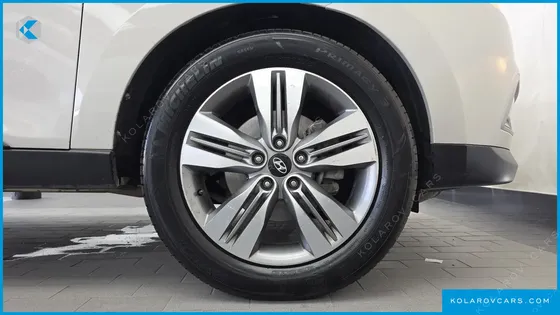 HYUNDAI TUCSON DIESEL(E-VGT) 4WD