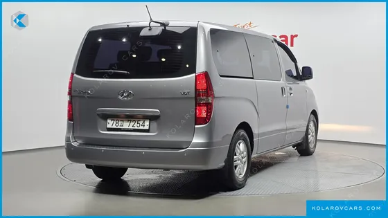 HYUNDAI STAREX 12-SEATER WAGON