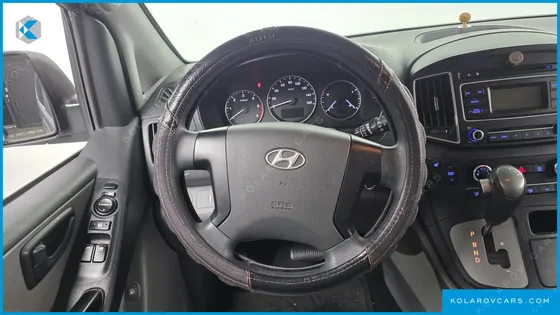HYUNDAI STAREX 12-SEATER WAGON