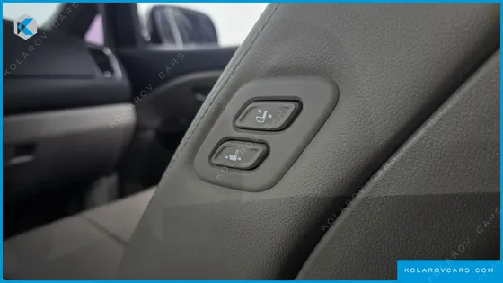 KIA CARNIVAL 7-SEATER LIMOUSINE
