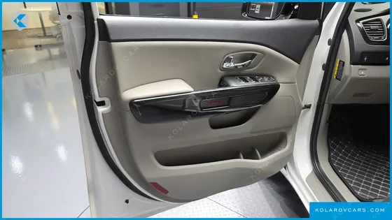 KIA CARNIVAL 9-SEATER NOBLESSE