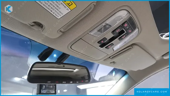 KIA CARNIVAL 9-SEATER NOBLESSE