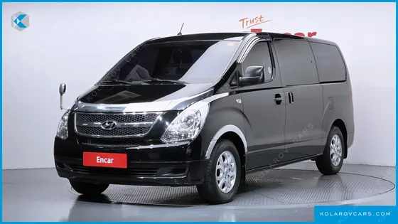 HYUNDAI STAREX 5-SEATER VAN