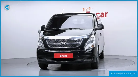 HYUNDAI STAREX 5-SEATER VAN