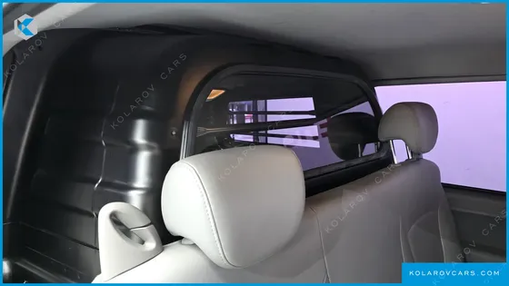 HYUNDAI STAREX 5-SEATER VAN
