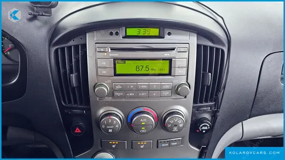 HYUNDAI STAREX 12-SEATER WAGON