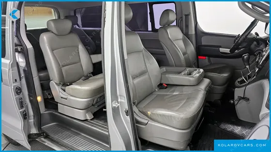 HYUNDAI STAREX 12-SEATER WAGON