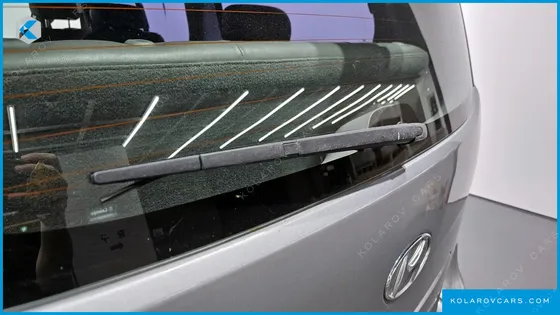 HYUNDAI STAREX 12-SEATER WAGON