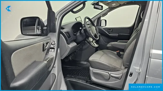 HYUNDAI STAREX 5-SEATER LPI VAN