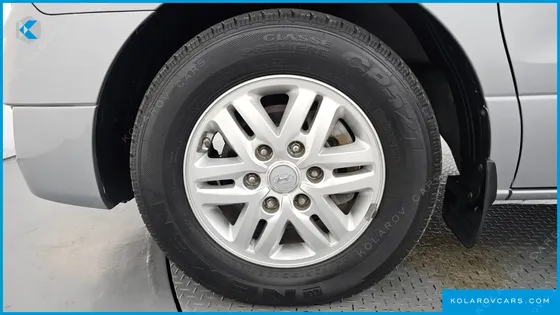 HYUNDAI STAREX 12-SEATER WAGON