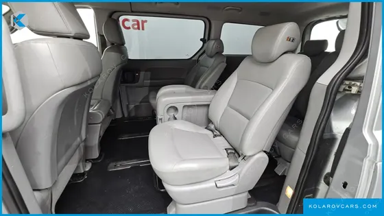 HYUNDAI STAREX 12-SEATER WAGON