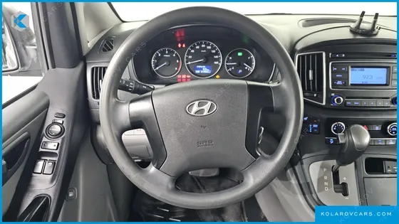 HYUNDAI STAREX 12-SEATER WAGON